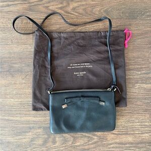 Kate Spade Mini Black Crossbody with Bow detail in pebble leather - Pre-owned